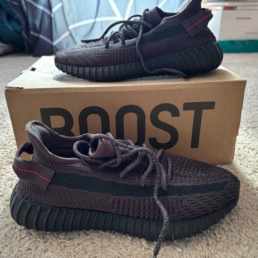black yeezy boost 350